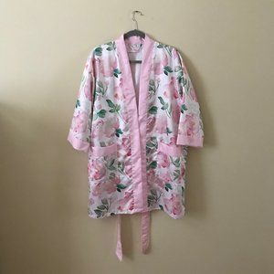 Hello Gorgeous Floral Robe